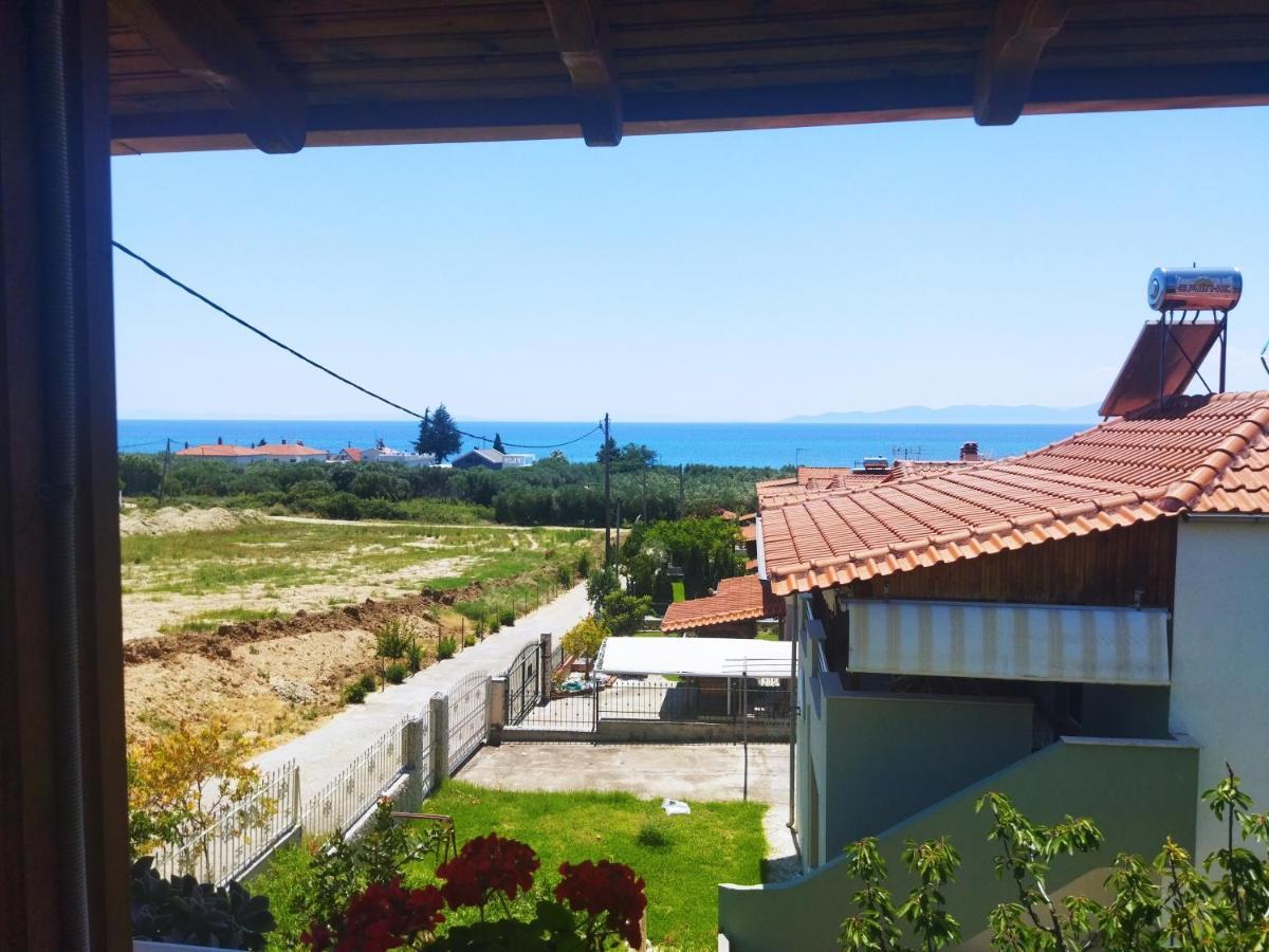 Adam'S Holiday House 2019 Kariani Bagian luar foto