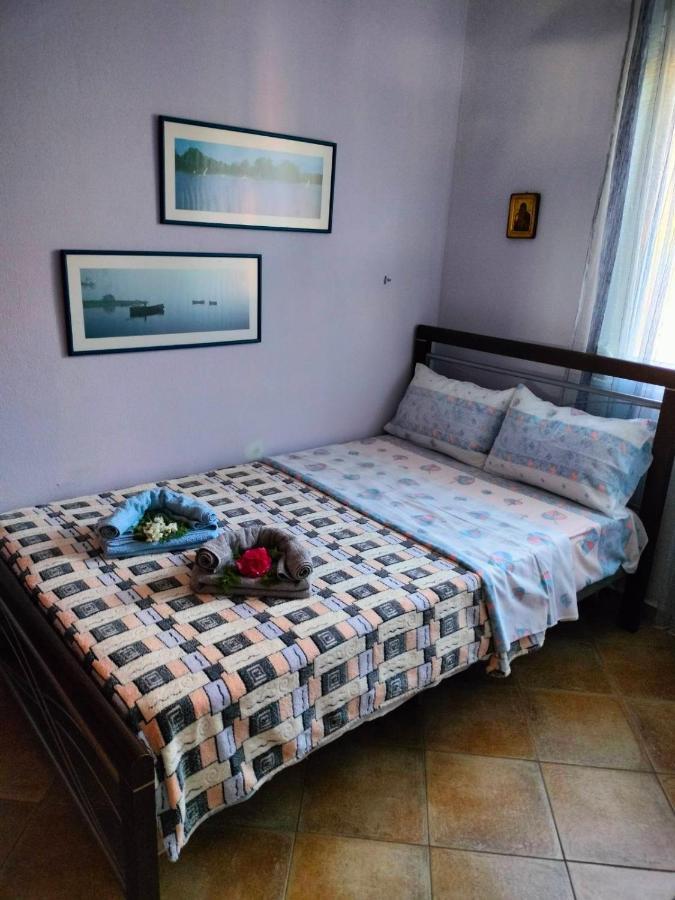 Adam'S Holiday House 2019 Kariani Bagian luar foto