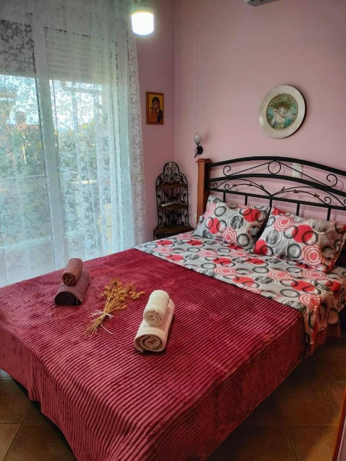 Adam'S Holiday House 2019 Kariani Bagian luar foto
