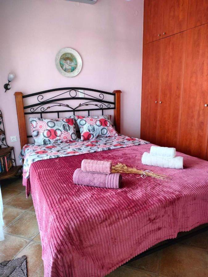 Adam'S Holiday House 2019 Kariani Bagian luar foto