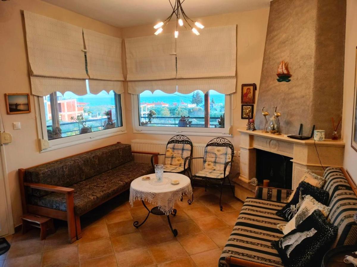 Adam'S Holiday House 2019 Kariani Bagian luar foto