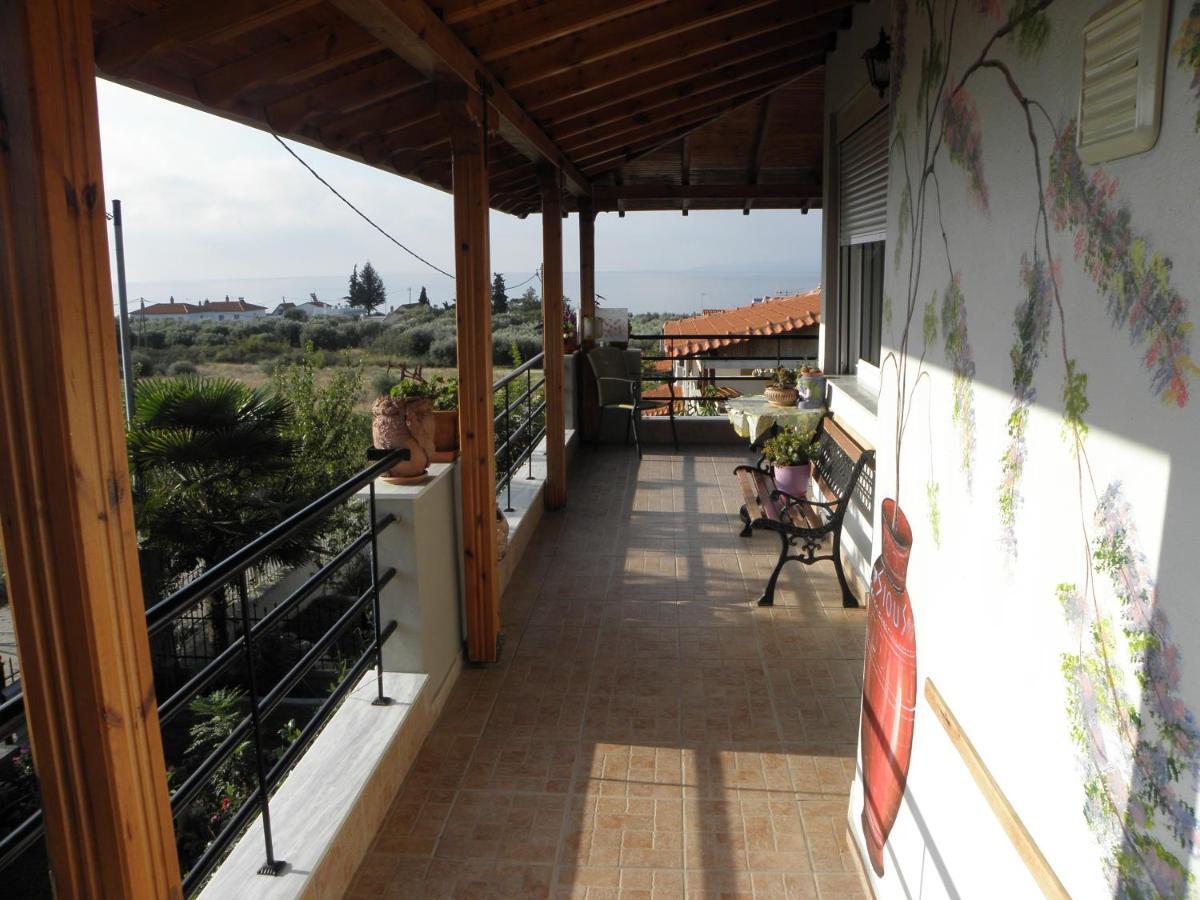 Adam'S Holiday House 2019 Kariani Bagian luar foto