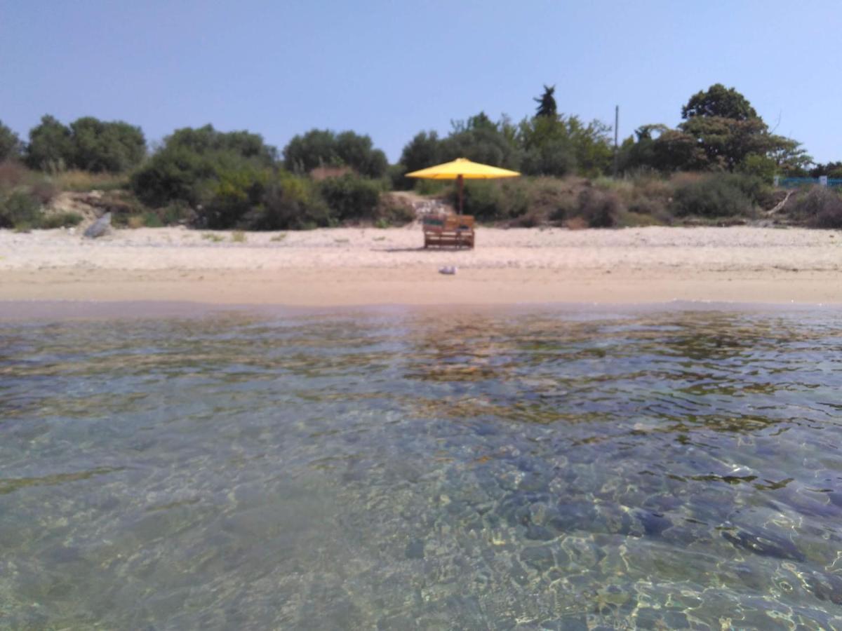 Adam'S Holiday House 2019 Kariani Bagian luar foto