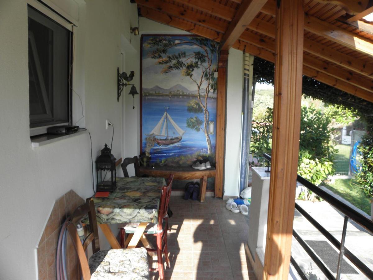 Adam'S Holiday House 2019 Kariani Bagian luar foto